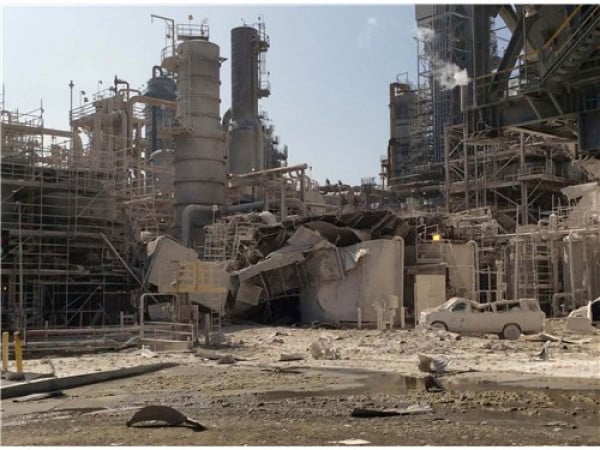CSB Safety Video: Animation of 2015 Explosion at ExxonMobil Refinery in Torrance, CA