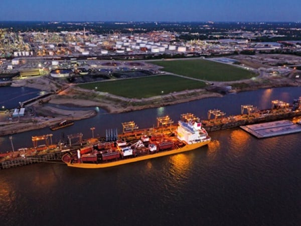 Exxon Baton Rouge Refinery Running at Two-Thirds Capacity