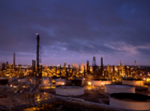 Large Crude Unit Shut at Lyondell's Houston Refinery